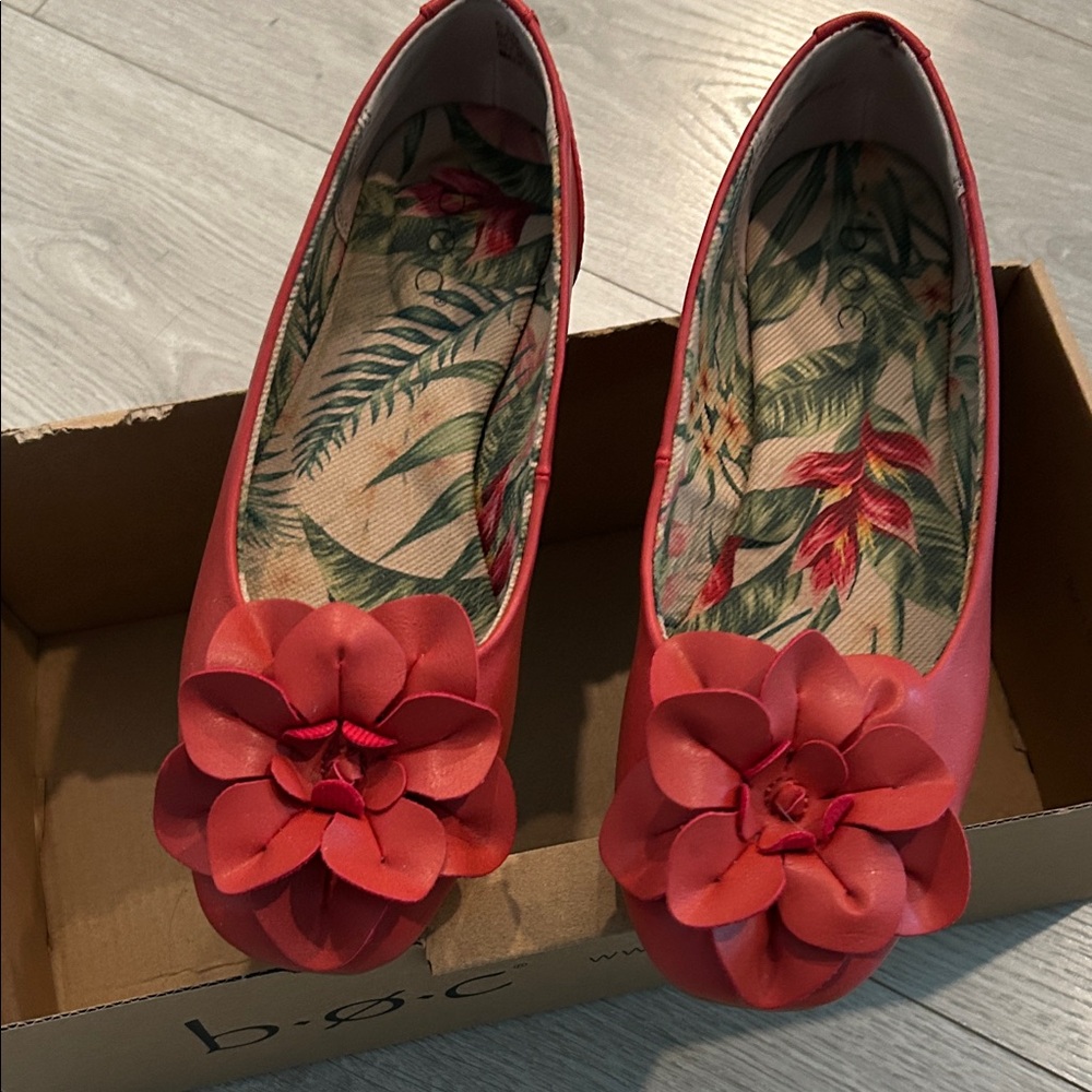 b.o.c. Women's Red Flats with Floral Detail